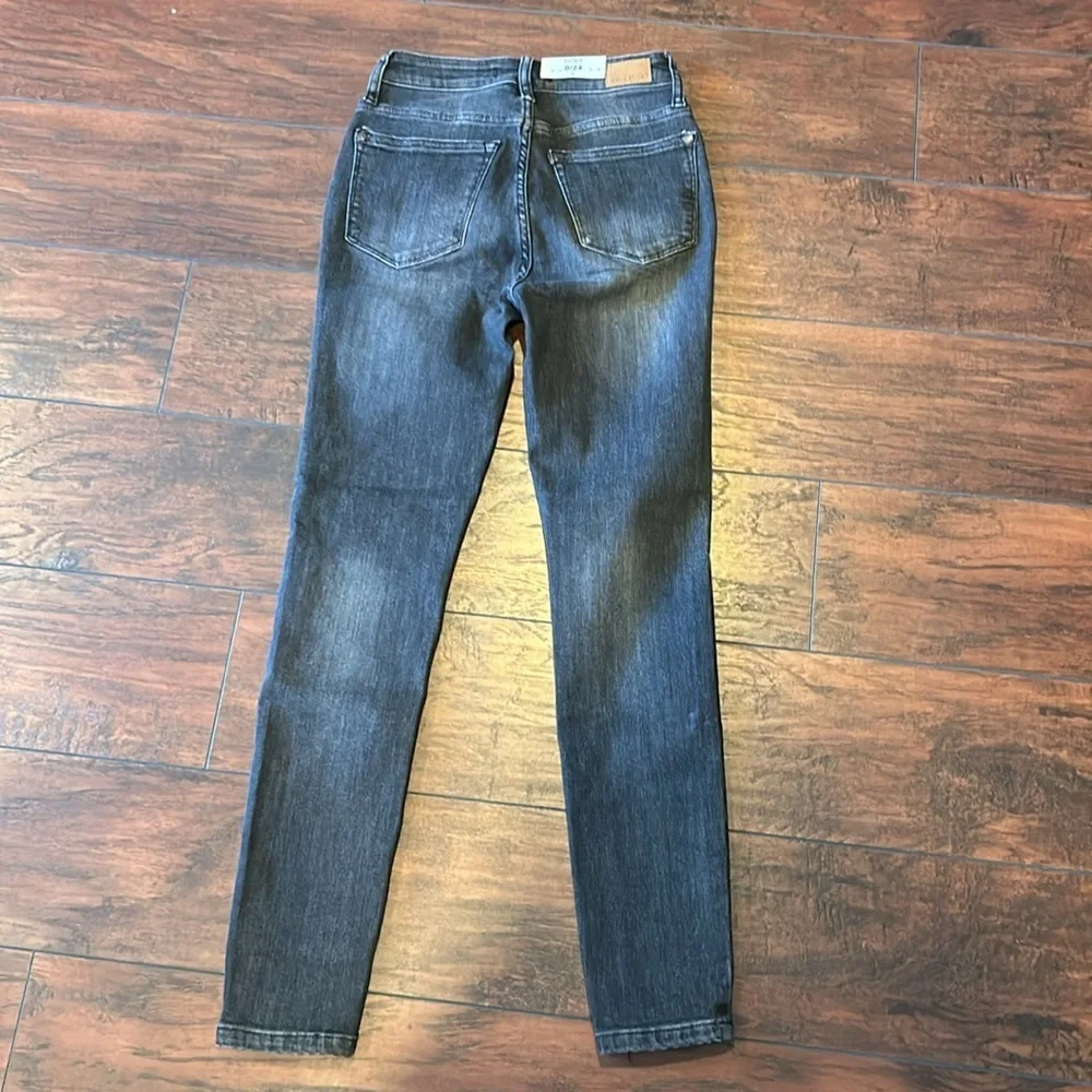 Judy Blue black high rise ankle skinny jeans size 0/24 - Picture 3 of 4